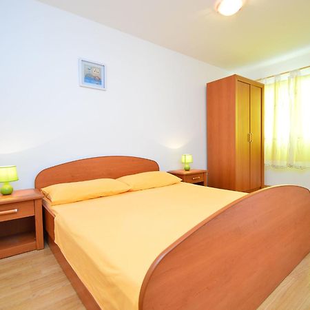Apartment Ena By Interhome Brodarica  Esterno foto