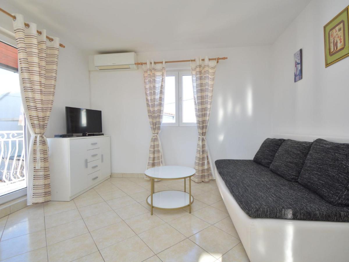 Apartment Ena By Interhome Brodarica  Esterno foto
