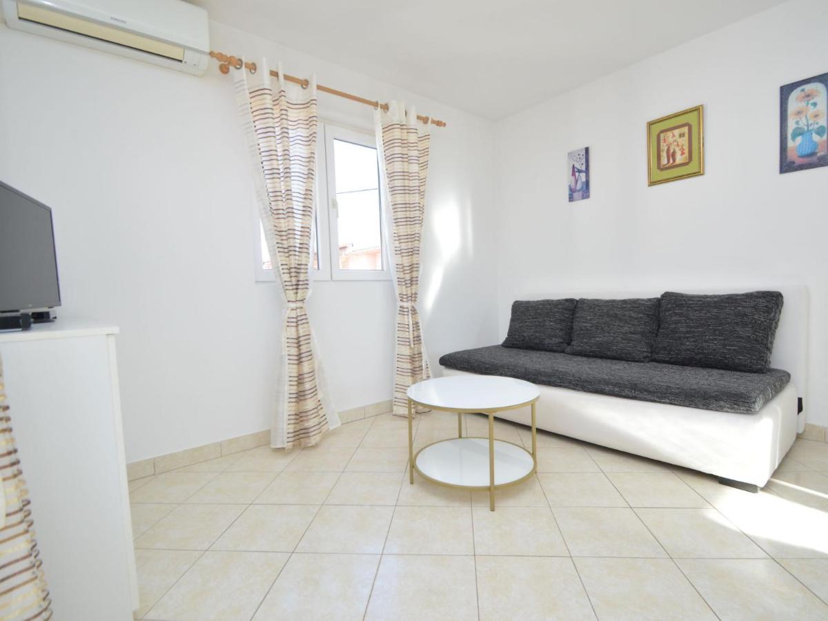 Apartment Ena By Interhome Brodarica  Esterno foto